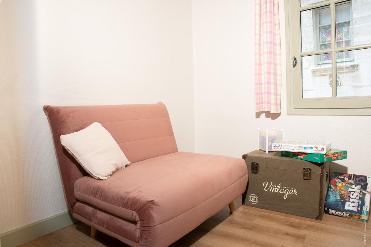 La Little Maison Loches Bagian luar foto